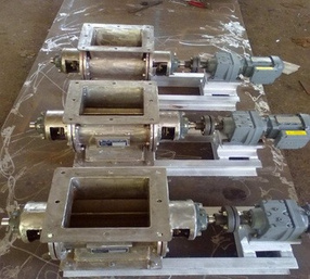 Irav& pocket feeder 5